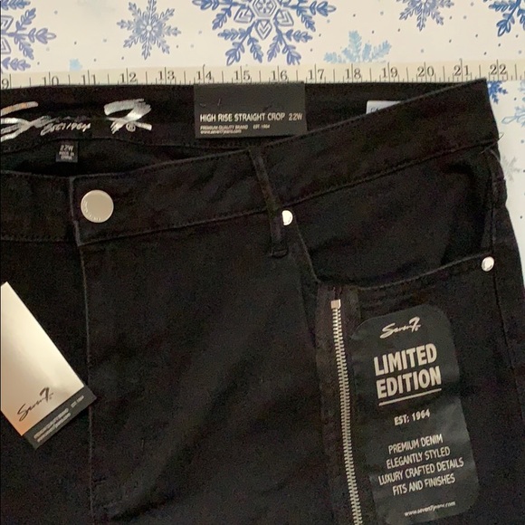 🆕Seven7 Cropped Jean wZippers - Picture 11 of 14